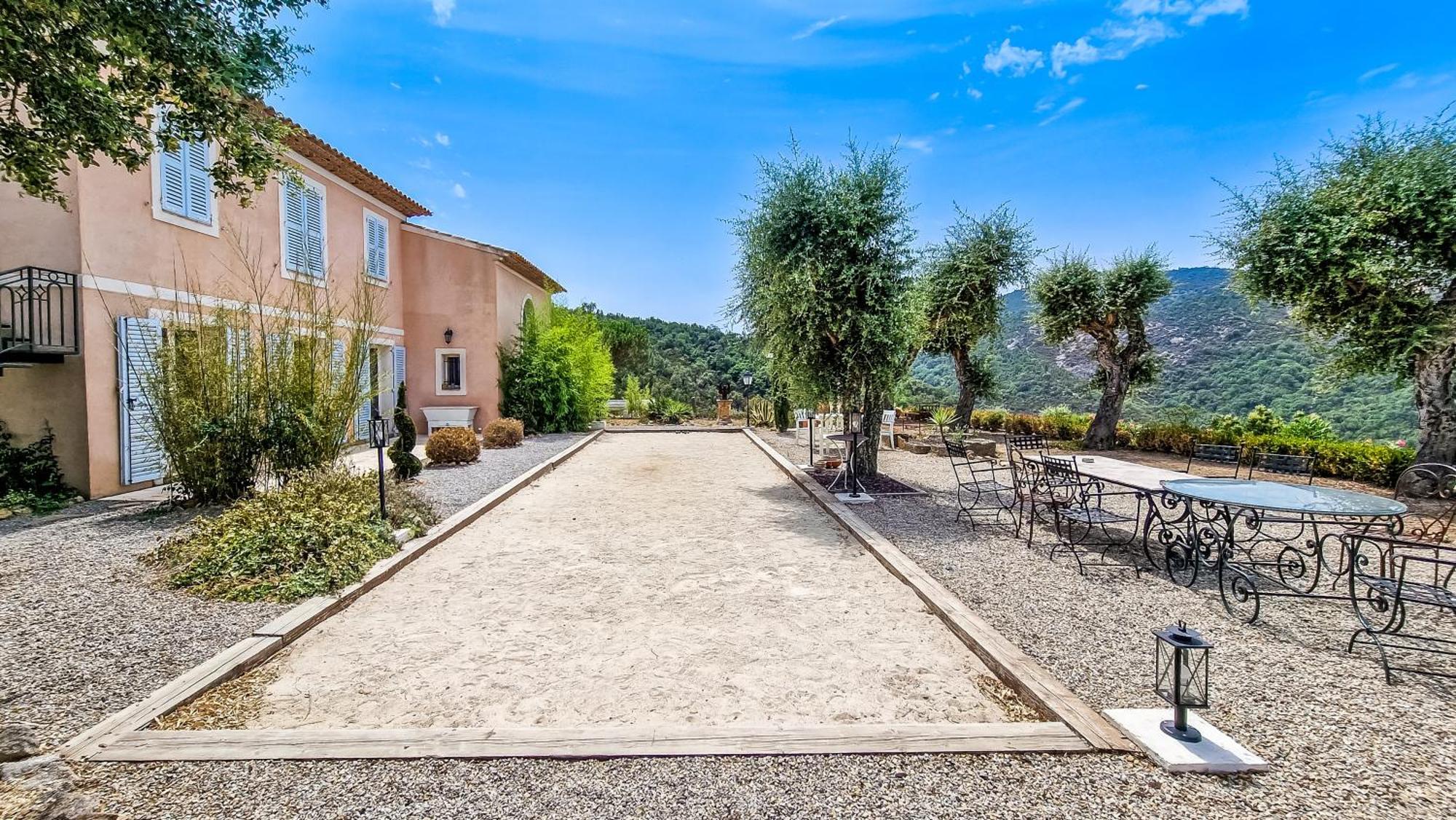 Villa La Lanterne Le Plan-de-la-Tour Exterior photo